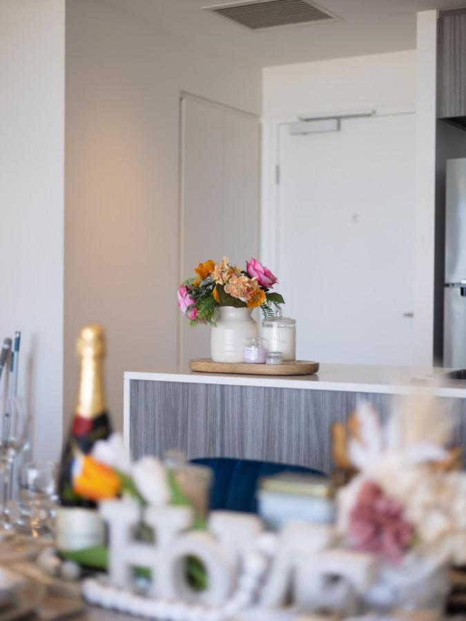 Apartment Amazing Cityview Glamourous 2br W Parkpool