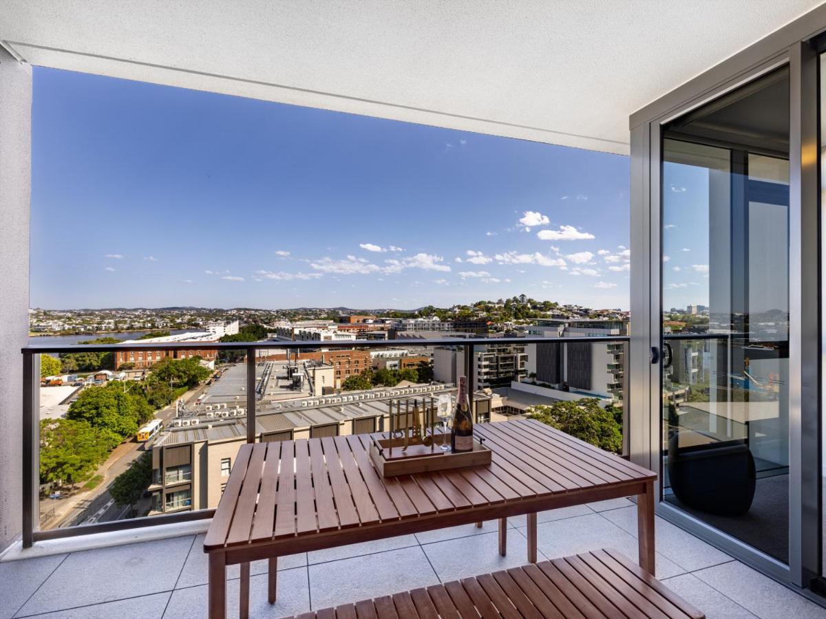 Amazing Cityview Glamourous 2br W Parkpool Apartment